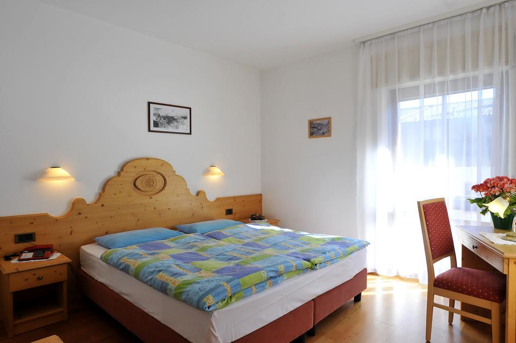 Hotel Rosalpina Rocca Pietore Extérieur photo