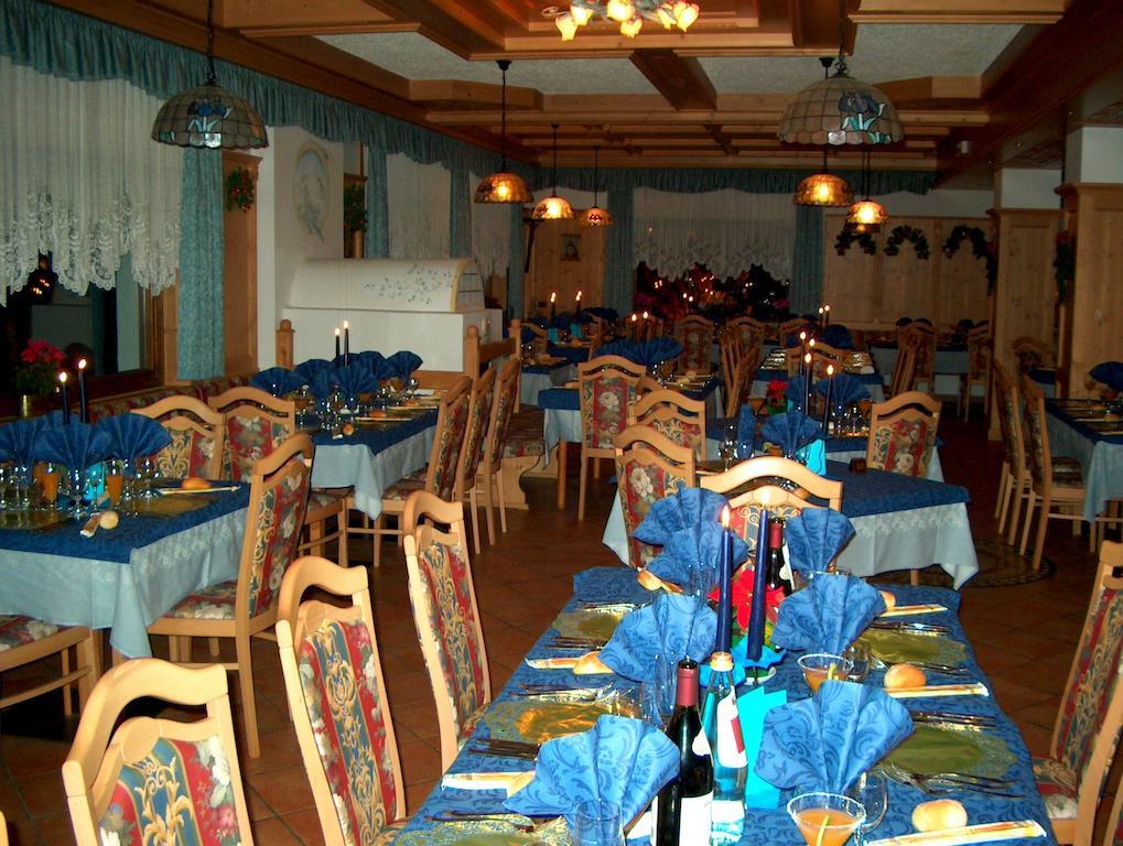 Hotel Rosalpina Rocca Pietore Extérieur photo